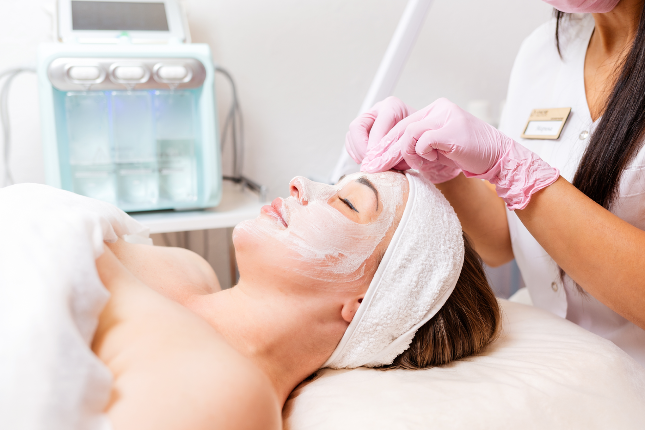 Glow Facials in Chicago, IL | House22 Regenerative Med Spa