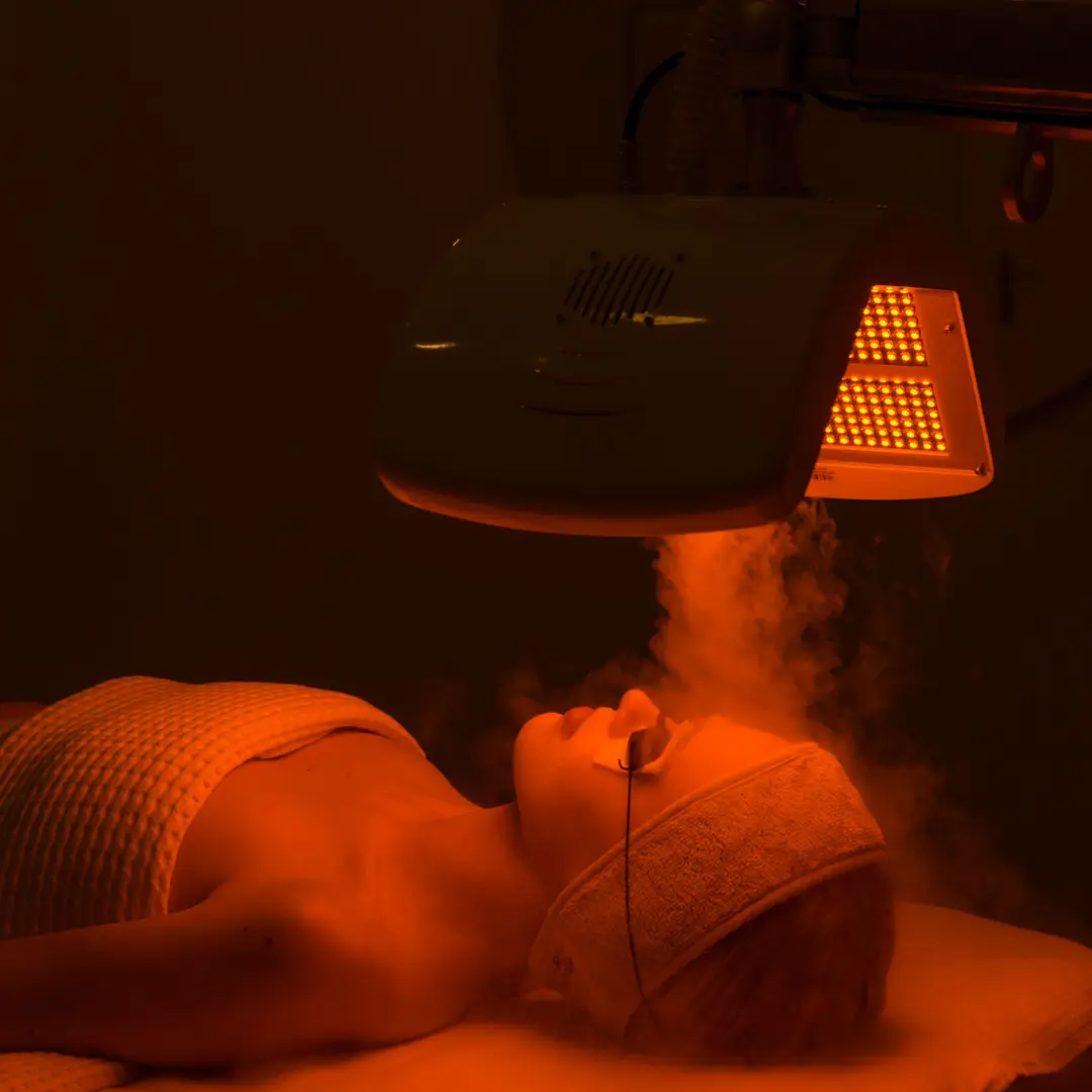 Oxylight Infrared Facial Therapy in Chicago, IL | House22 Regenerative Med Spa